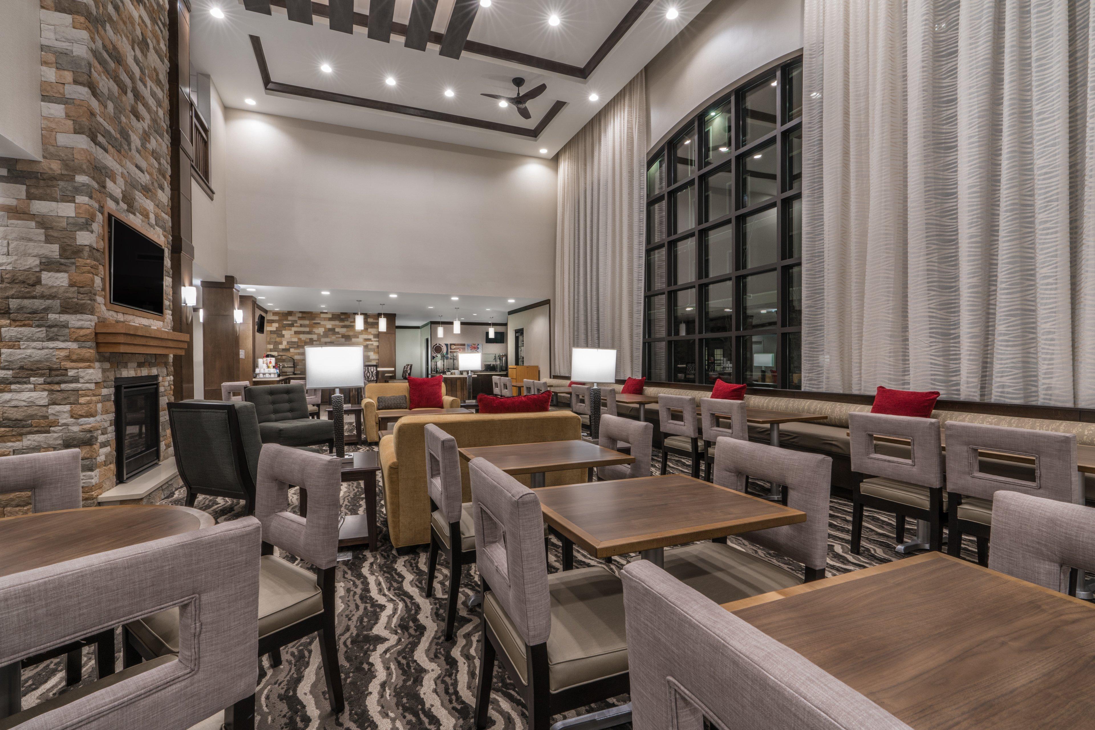 Staybridge Suites Anchorage By Ihg Bagian luar foto