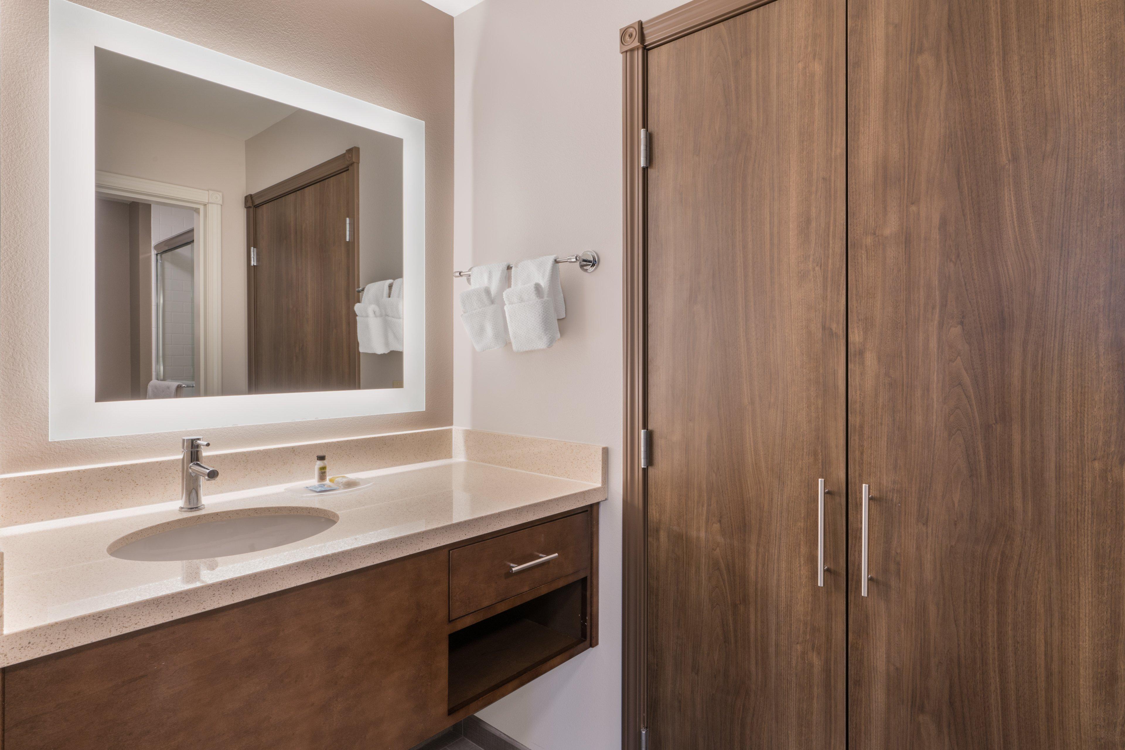 Staybridge Suites Anchorage By Ihg Bagian luar foto