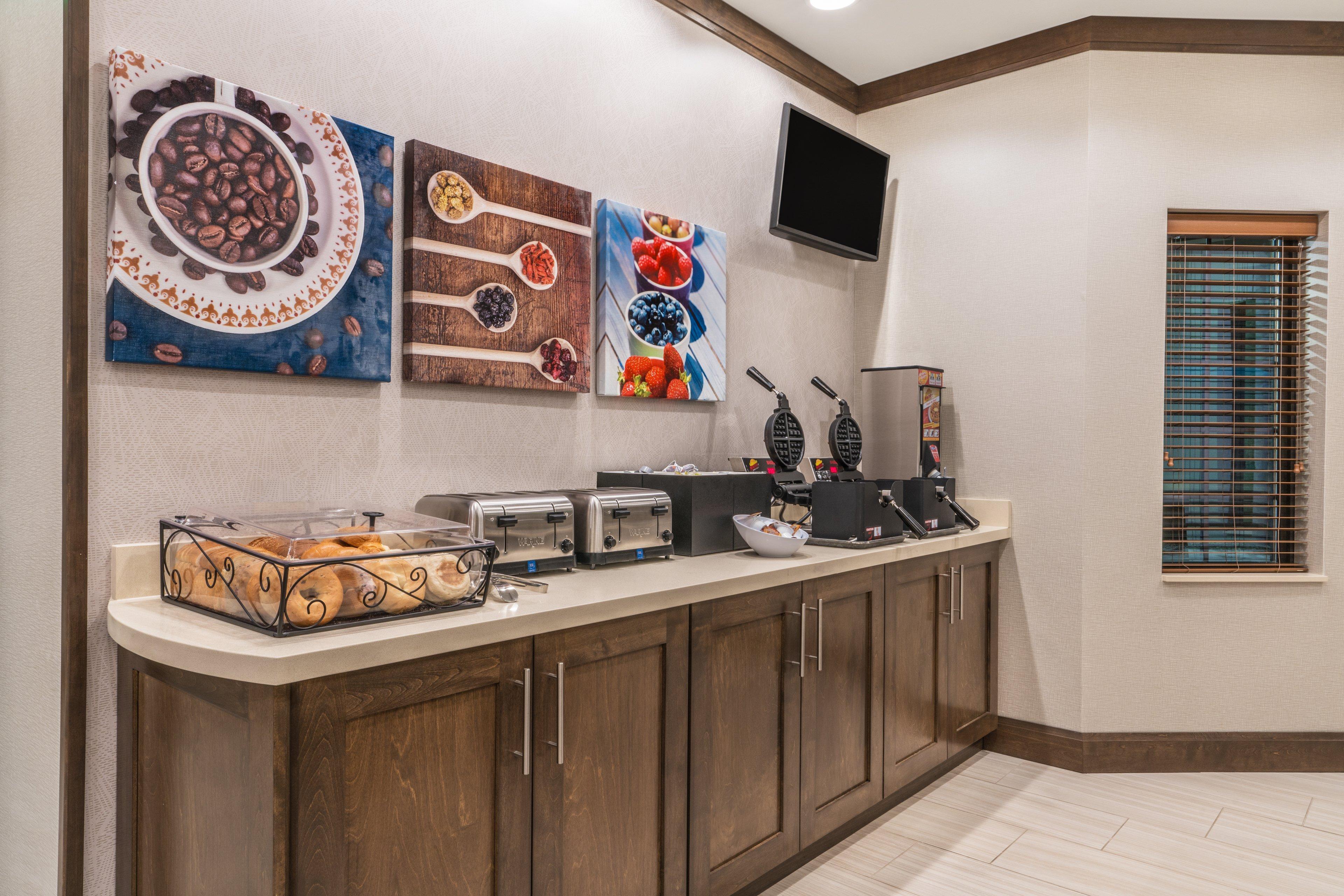 Staybridge Suites Anchorage By Ihg Bagian luar foto